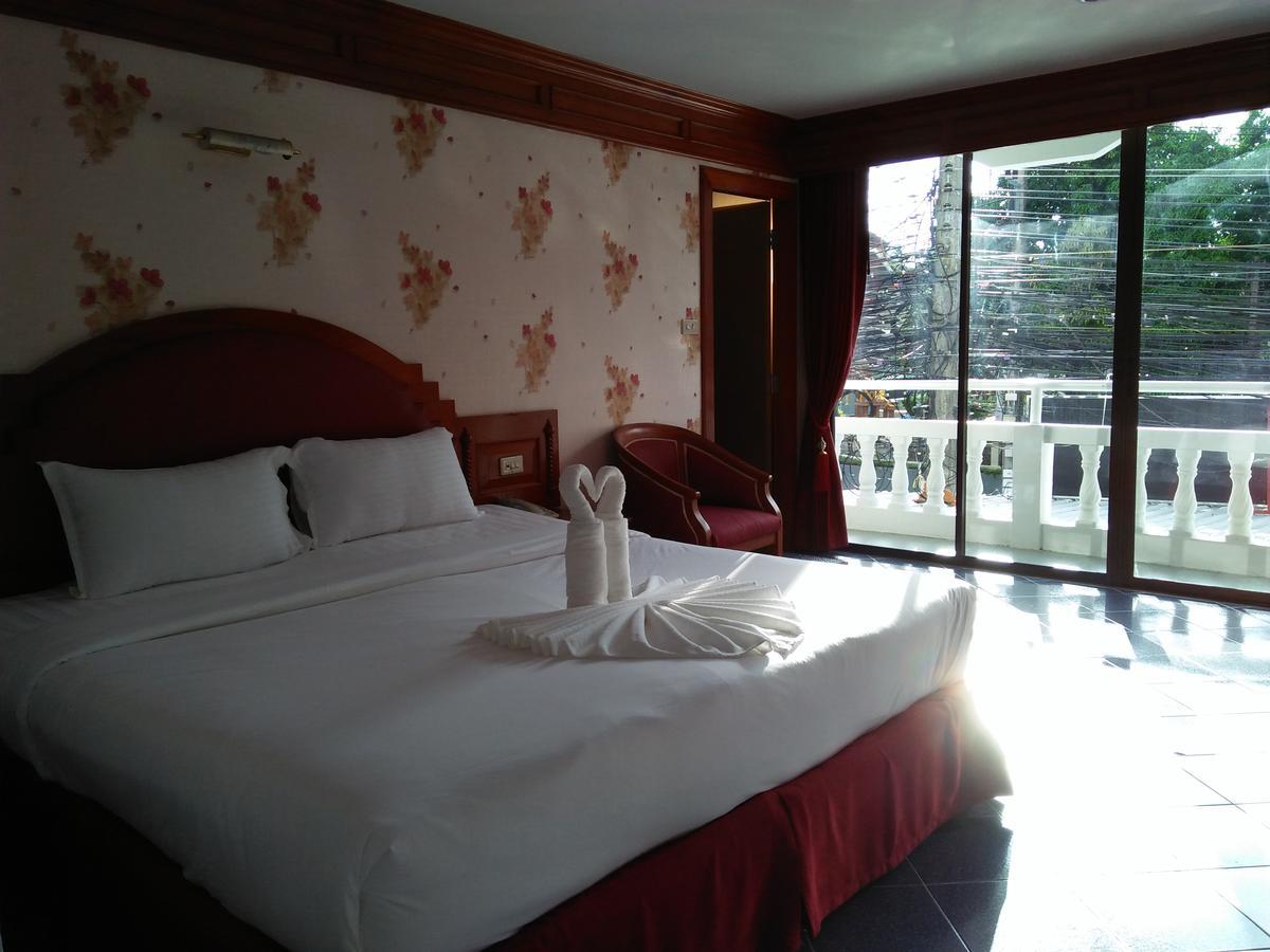 Taj Phuket Inn Patong Zewnętrze zdjęcie
