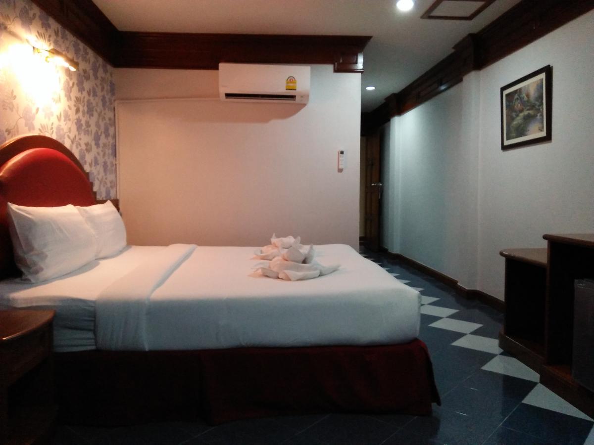 Taj Phuket Inn Patong Zewnętrze zdjęcie
