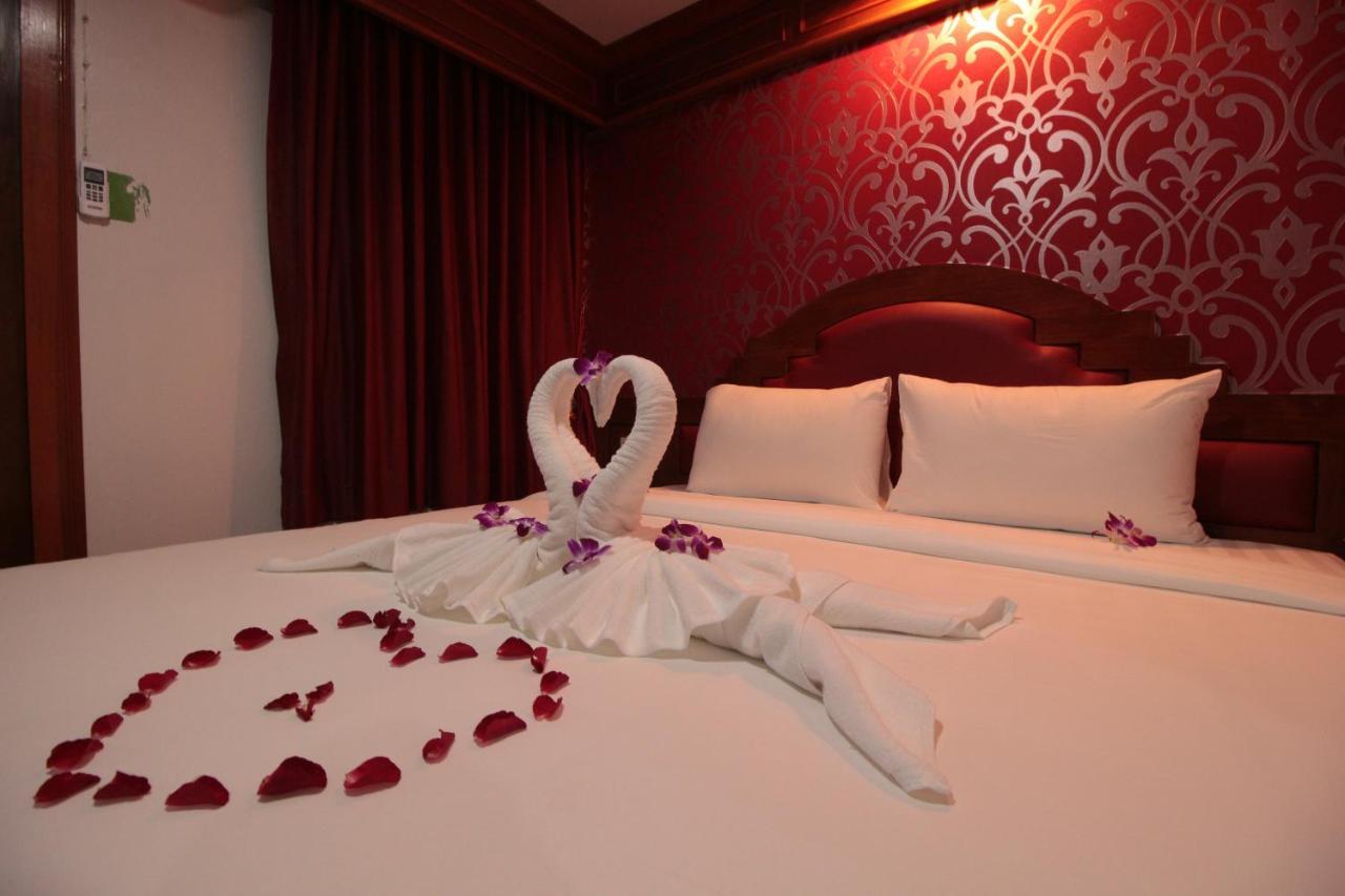 Taj Phuket Inn Patong Zewnętrze zdjęcie